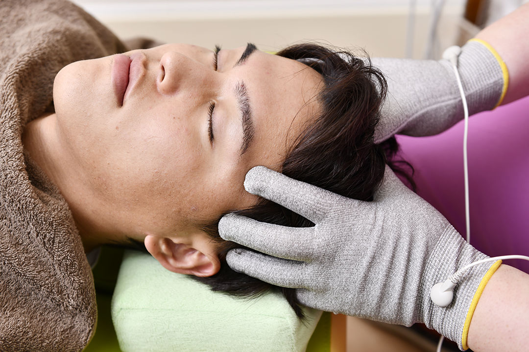 小顔EMSリフトアップ | 自由が丘整骨院は整体や事故治療等様々な